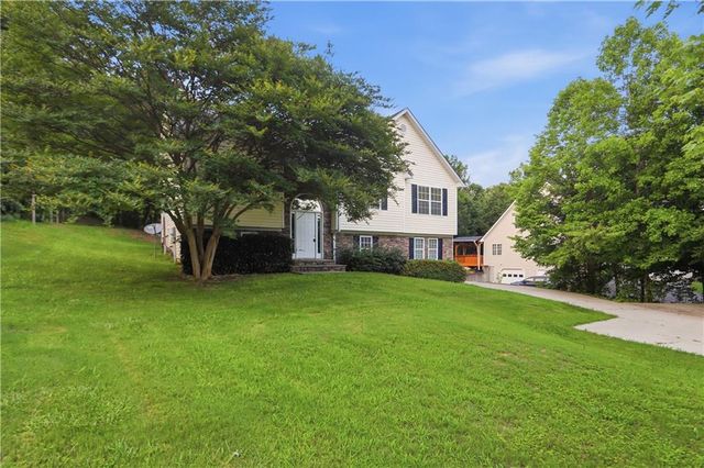36 Elmwood Place NE, Cartersville, GA 30121