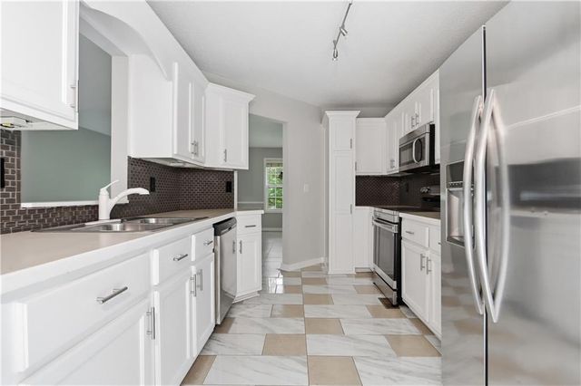 36 Elmwood Place NE, Cartersville, GA 30121