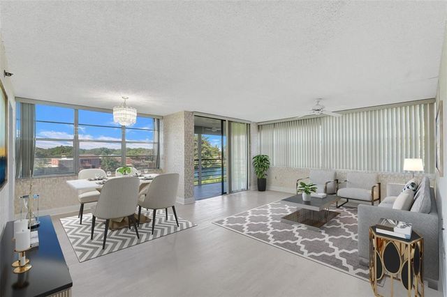 1000 Saint Charles Place 305, Pembroke Pines, FL 33026