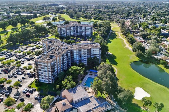 1000 Saint Charles Place 305, Pembroke Pines, FL 33026