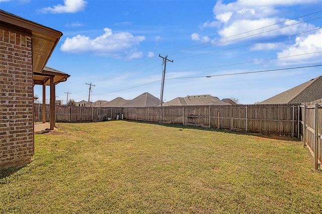 11220 SW 36th Street, Yukon, OK 73099