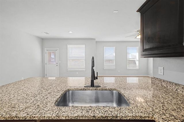 11220 SW 36th Street, Yukon, OK 73099