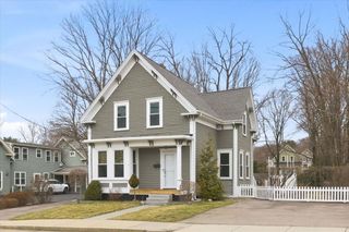 163 W. Central Street, Franklin, MA 02038