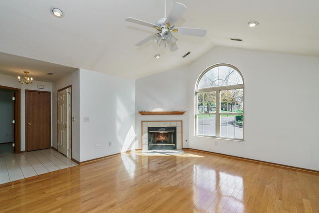 164 Cameron Ridge Drive, Columbus, OH 43235