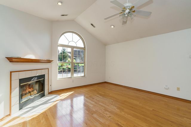 164 Cameron Ridge Drive, Columbus, OH 43235