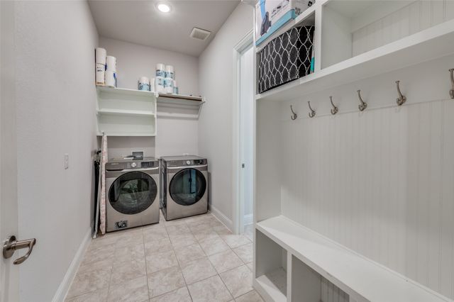 905 Flora Street, Mansfield, TX 76063