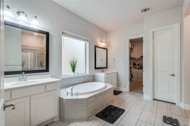 905 Flora Street, Mansfield, TX 76063