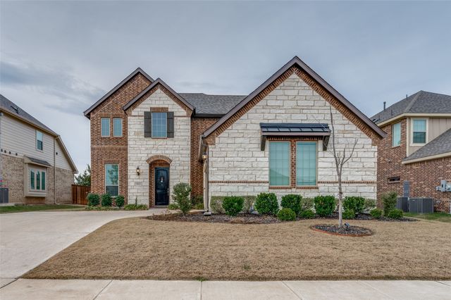 905 Flora Street, Mansfield, TX 76063