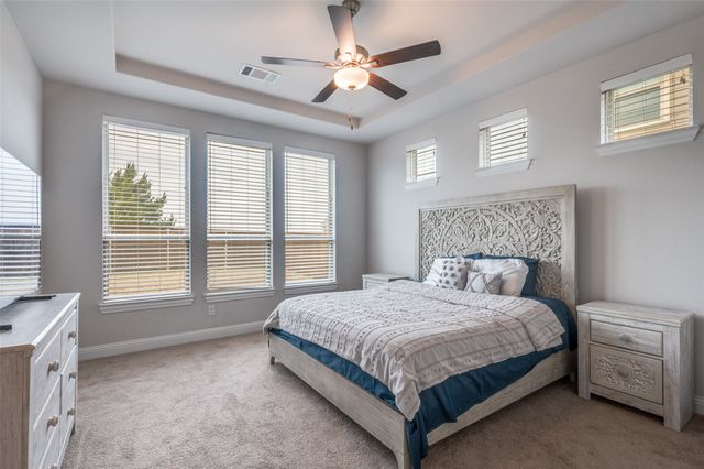 905 Flora Street, Mansfield, TX 76063