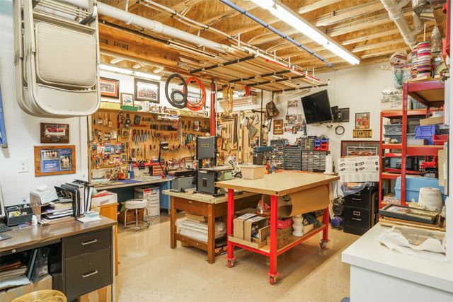 3232 13th Avenue SE, Altoona, IA 50009