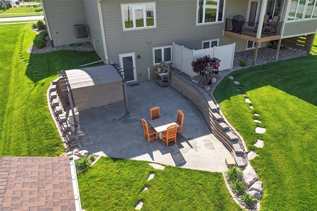 3232 13th Avenue SE, Altoona, IA 50009