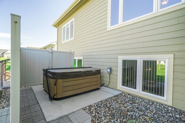 3232 13th Avenue SE, Altoona, IA 50009