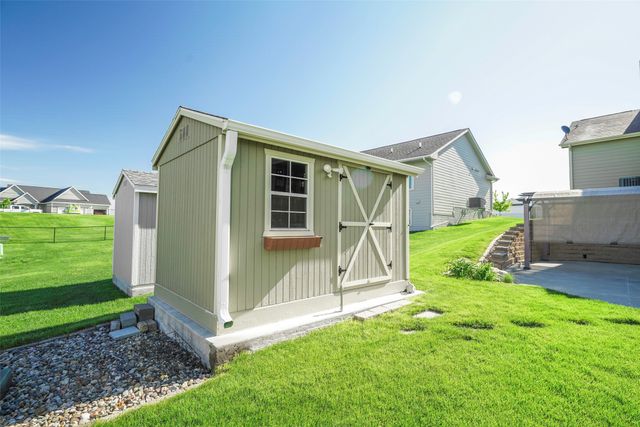 3232 13th Avenue SE, Altoona, IA 50009