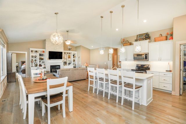 3232 13th Avenue SE, Altoona, IA 50009