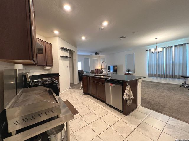 9345 Devils River, Converse, TX 78109