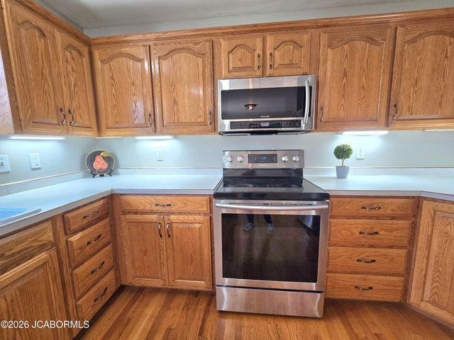 108 S LARAND DRIVE, Holts Summit, MO 65043