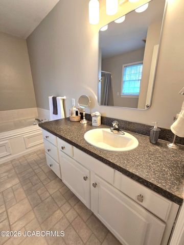 108 S LARAND DRIVE, Holts Summit, MO 65043