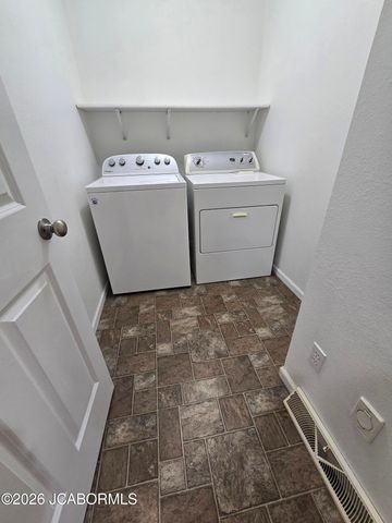 108 S LARAND DRIVE, Holts Summit, MO 65043