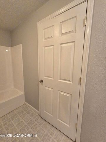 108 S LARAND DRIVE, Holts Summit, MO 65043