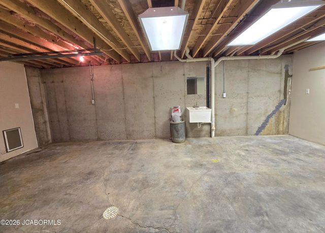 108 S LARAND DRIVE, Holts Summit, MO 65043