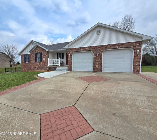 108 S LARAND DRIVE, Holts Summit, MO 65043
