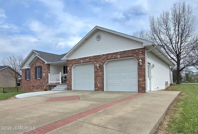 108 S LARAND DRIVE, Holts Summit, MO 65043