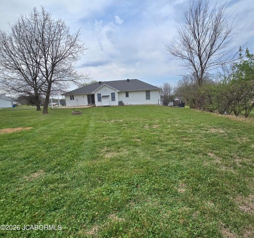 108 S LARAND DRIVE, Holts Summit, MO 65043
