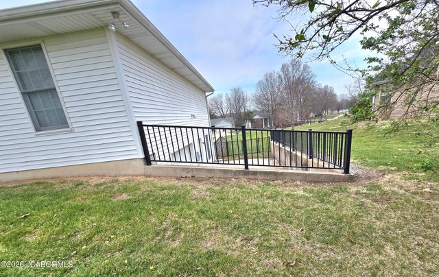 108 S LARAND DRIVE, Holts Summit, MO 65043