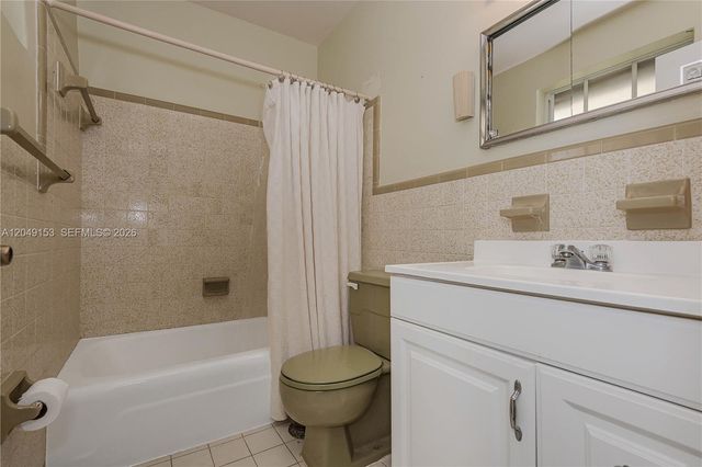 292 W 39th Place, Hialeah, FL 33012