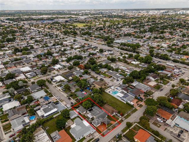 292 W 39th Place, Hialeah, FL 33012