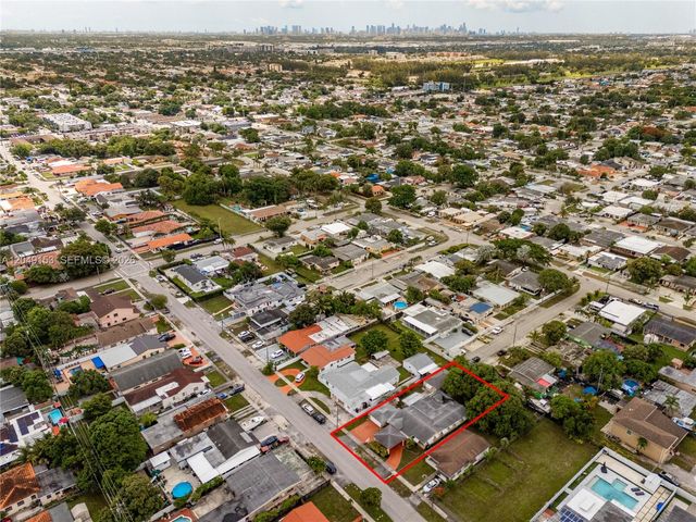 292 W 39th Place, Hialeah, FL 33012