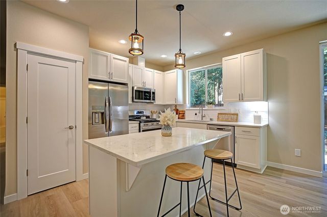 2801 Huckleberry Lane, Camano Island, WA 98282