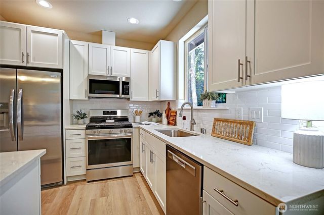 2801 Huckleberry Lane, Camano Island, WA 98282