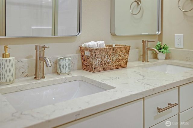 2801 Huckleberry Lane, Camano Island, WA 98282