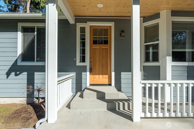 2801 Huckleberry Lane, Camano Island, WA 98282