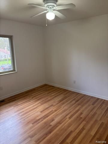 759 Geneva, Waterford, MI 48327