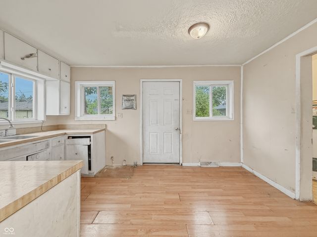 7516 E 46th Street, Indianapolis, IN 46226