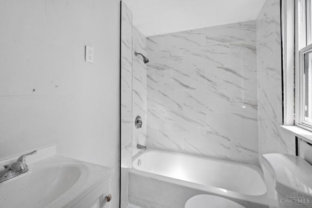 1792 Dreman Avenue, Cincinnati, OH 45223