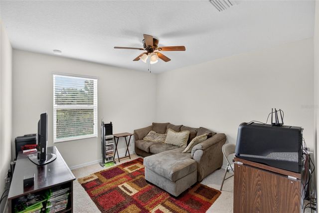 35716 HILLBROOK AVENUE, Zephyrhills, FL 33541