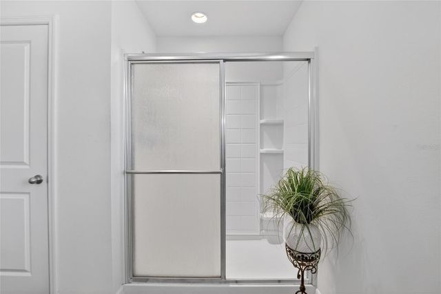 35716 HILLBROOK AVENUE, Zephyrhills, FL 33541