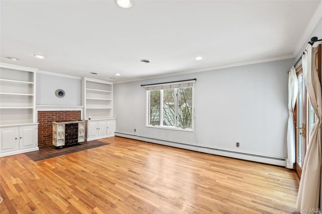 12 Bell Court, Airmont, NY 10901