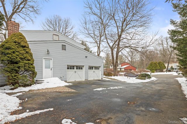 12 Bell Court, Airmont, NY 10901