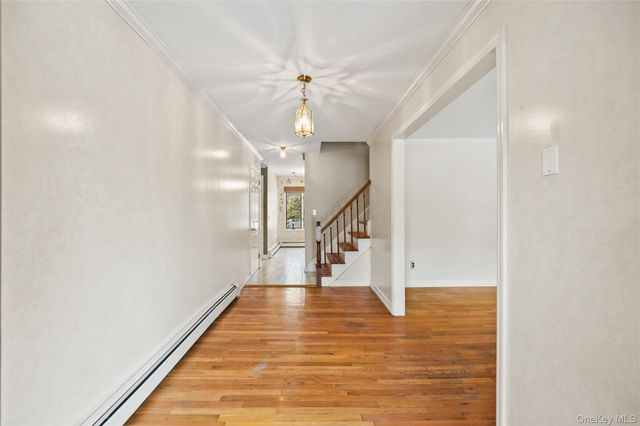 12 Bell Court, Airmont, NY 10901