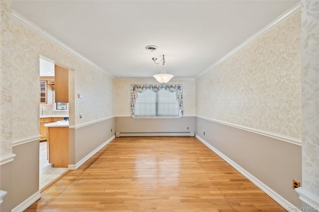 12 Bell Court, Airmont, NY 10901