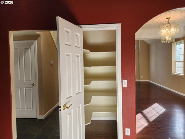 11513 Sw BAMBI Ln, Portland, OR 97223