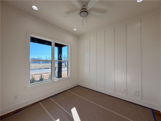 6104 S 40th Place, Rogers, AR 72758