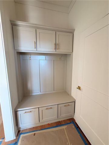 6104 S 40th Place, Rogers, AR 72758