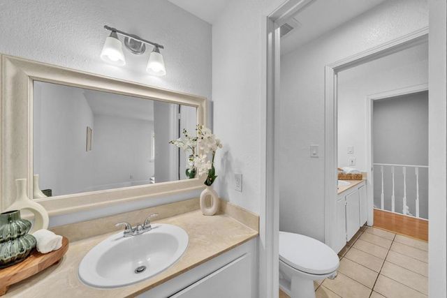 570 Crabapple Way, San Jose, CA 95111