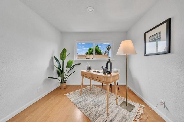 570 Crabapple Way, San Jose, CA 95111