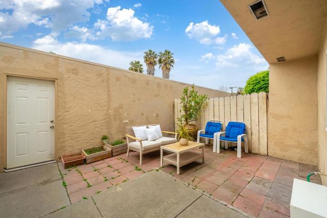 570 Crabapple Way, San Jose, CA 95111